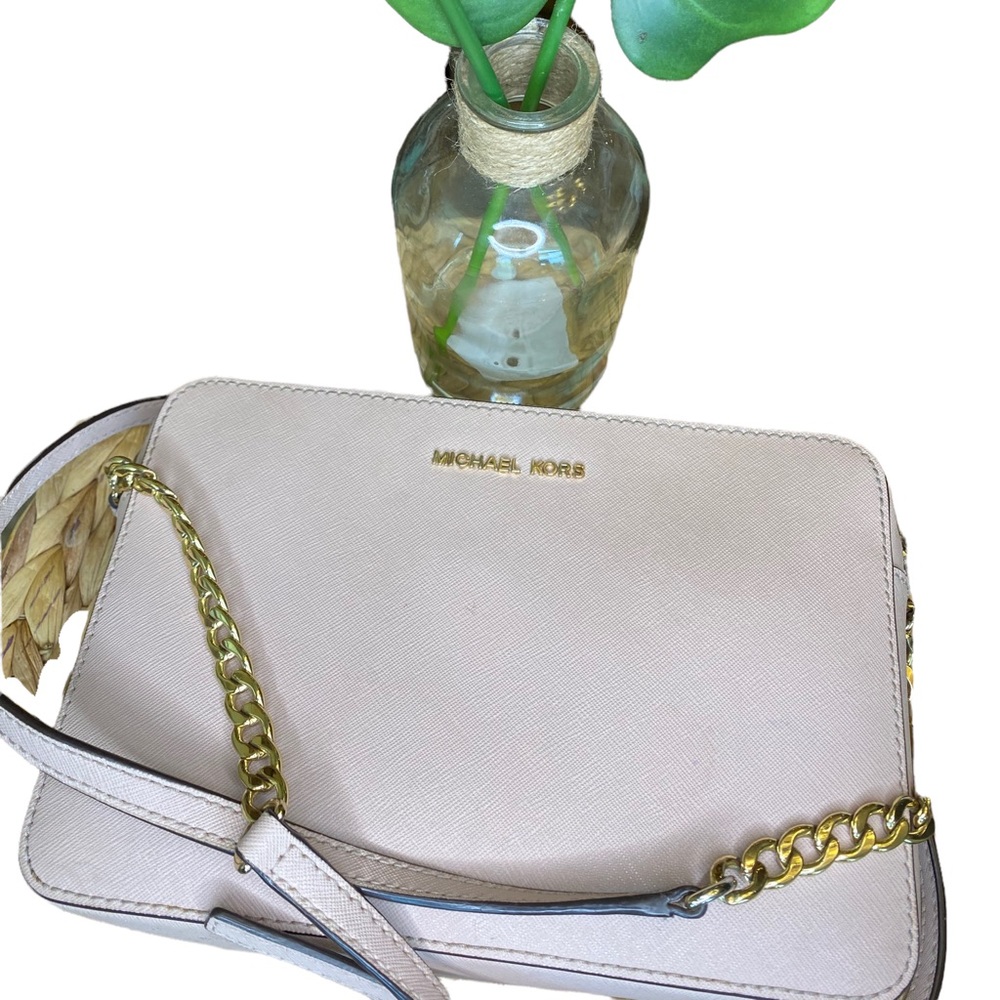 Michael Kors blush crossbody